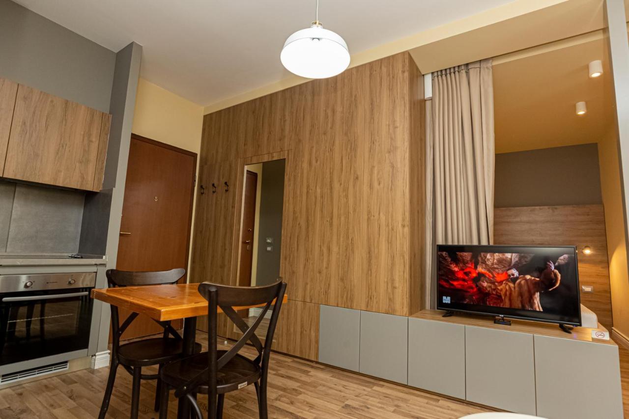 Porta Apartament Vlorë エクステリア 写真