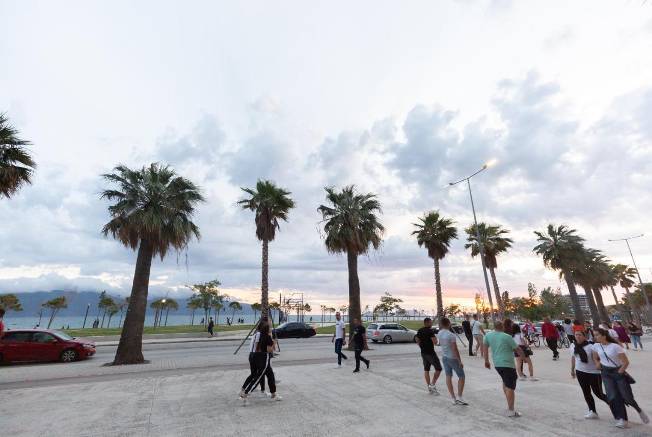 Porta Apartament Vlorë エクステリア 写真