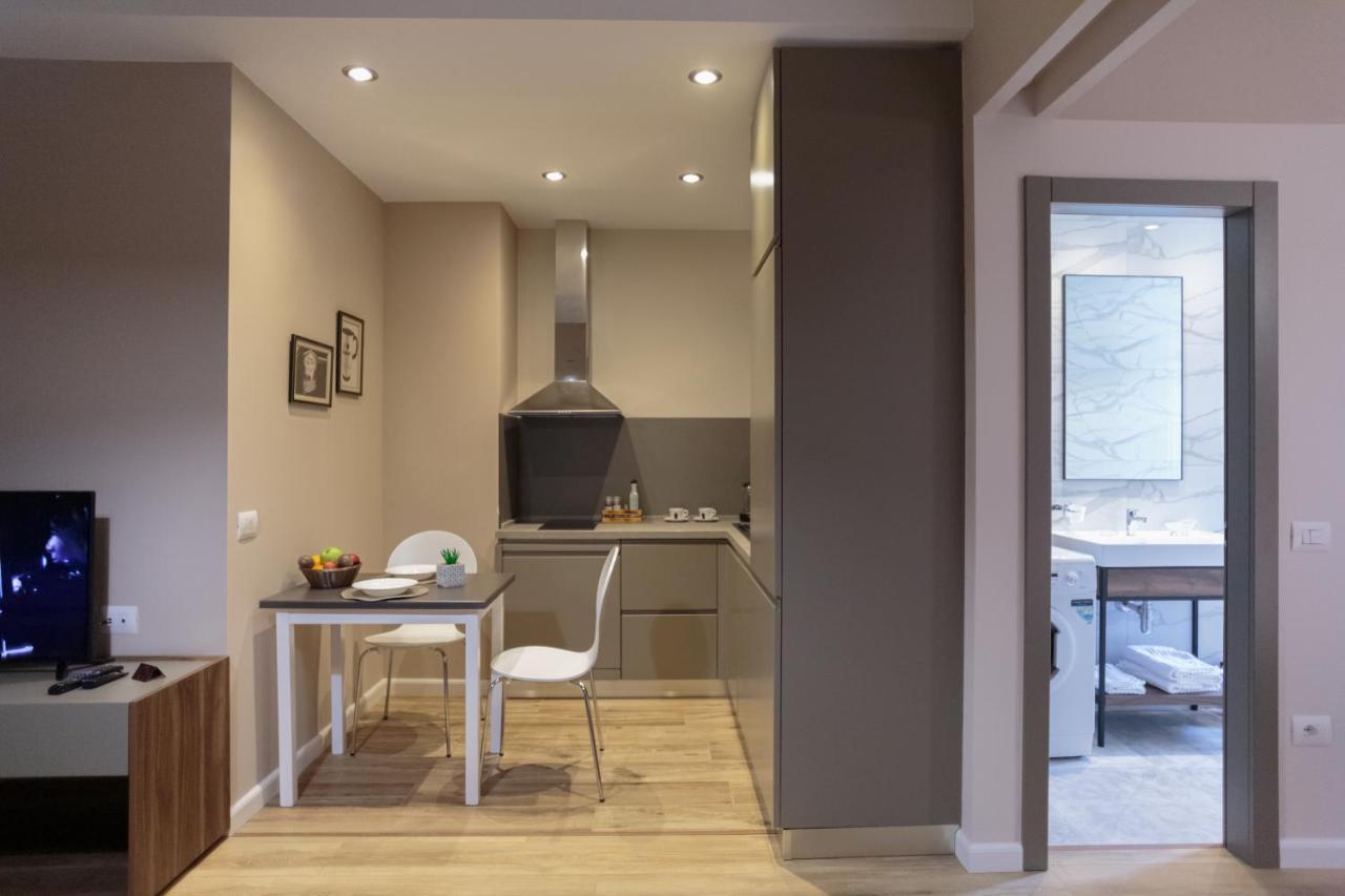 Porta Apartament Vlorë エクステリア 写真