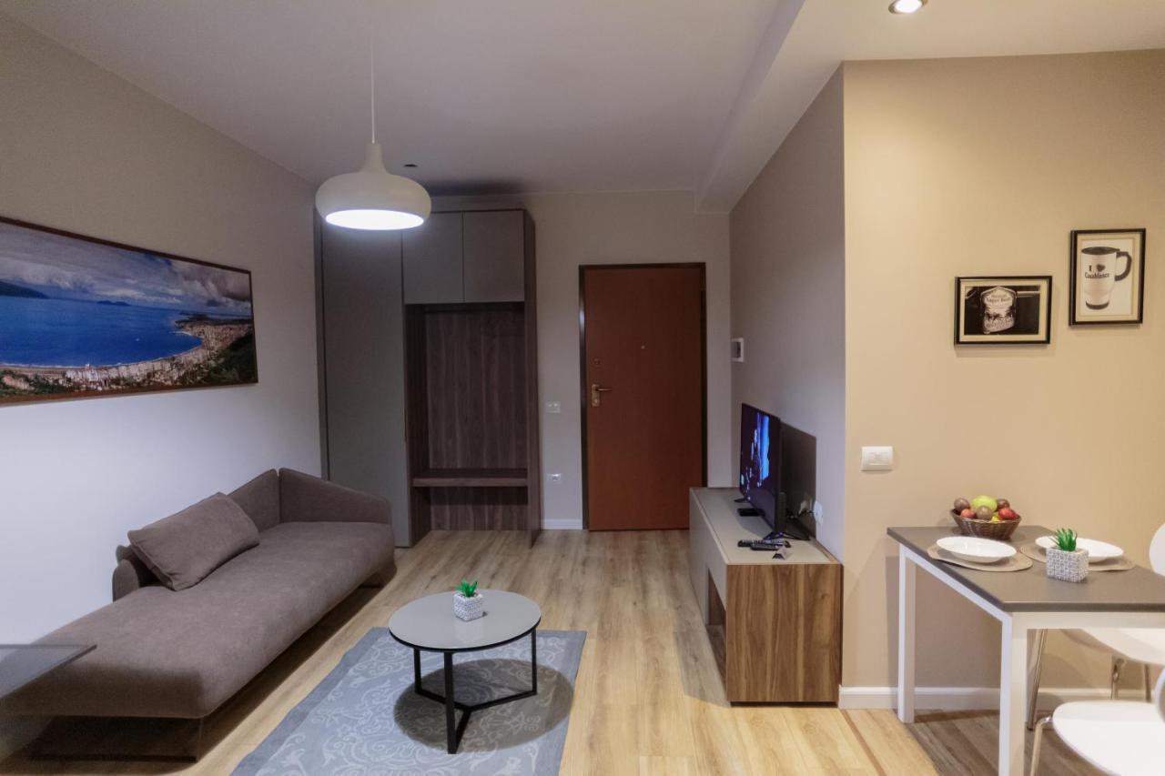 Porta Apartament Vlorë エクステリア 写真