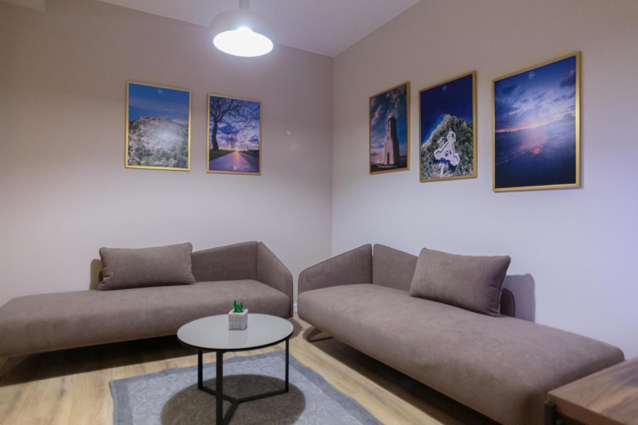 Porta Apartament Vlorë エクステリア 写真
