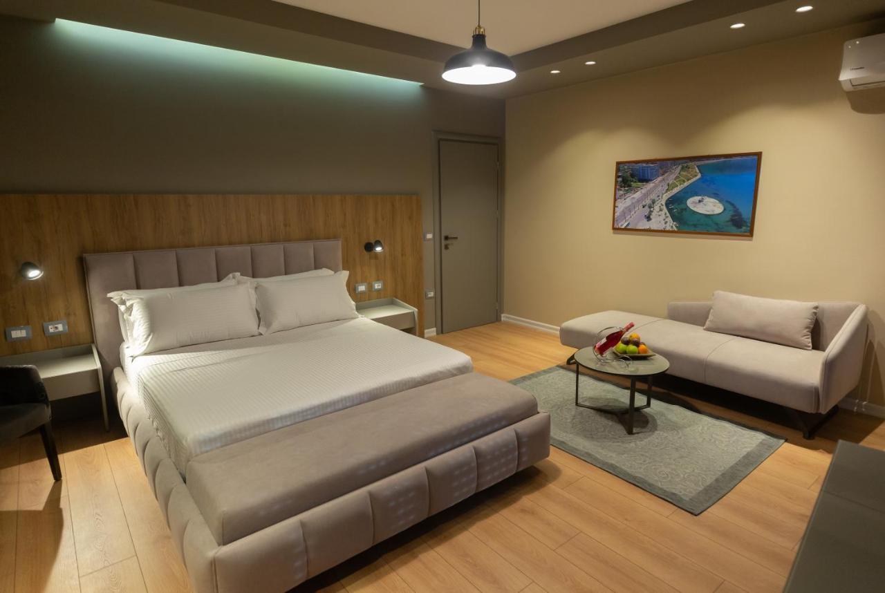 Porta Apartament Vlorë エクステリア 写真