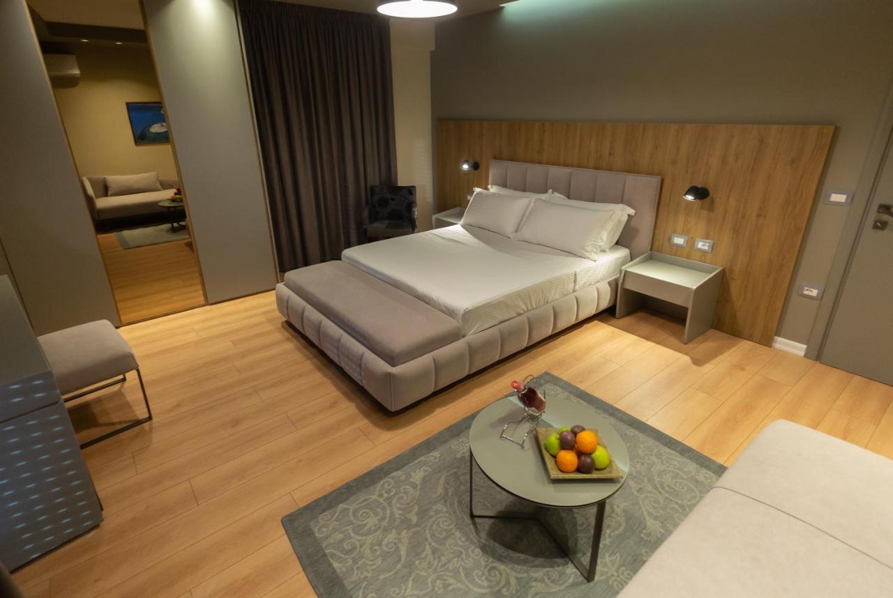 Porta Apartament Vlorë エクステリア 写真