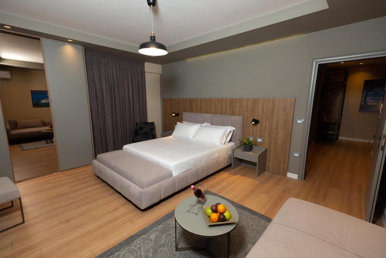 Porta Apartament Vlorë エクステリア 写真