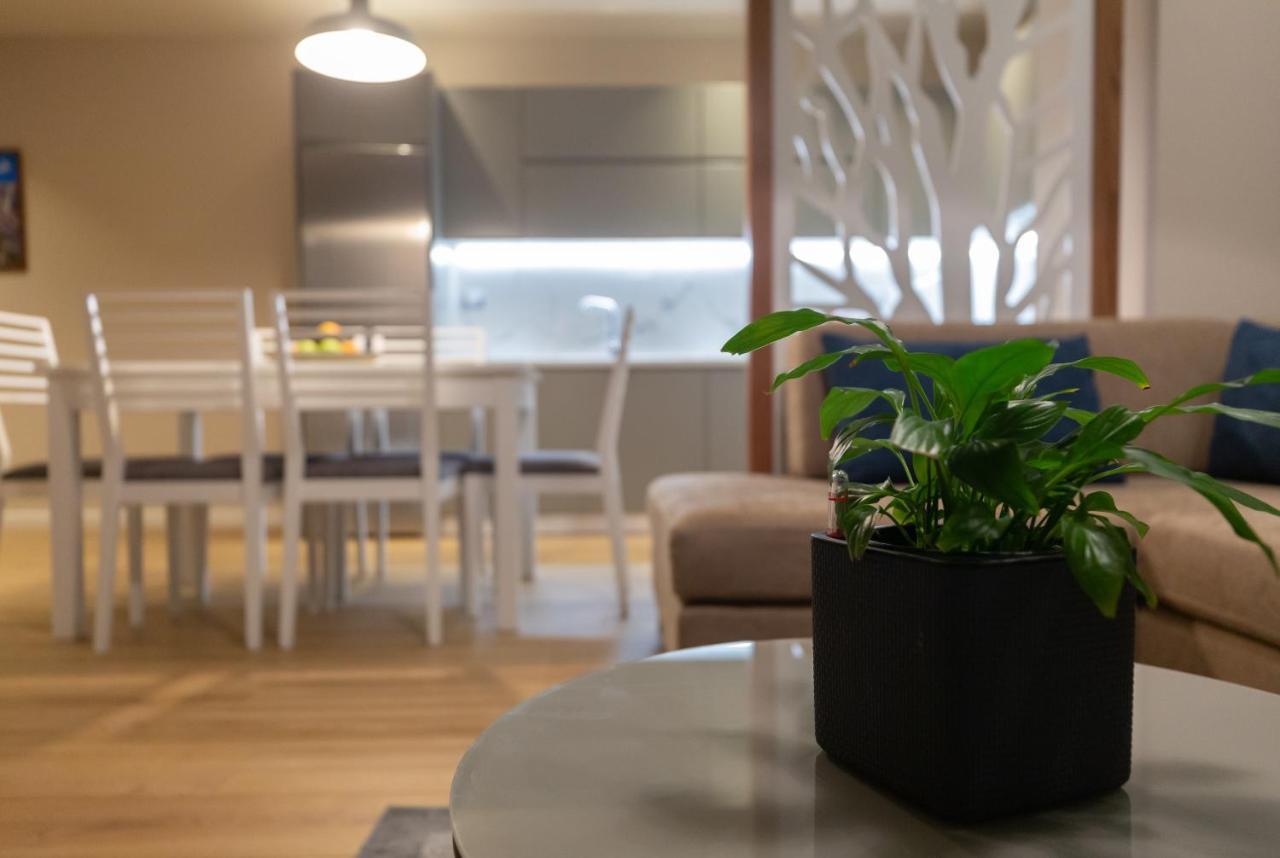 Porta Apartament Vlorë エクステリア 写真