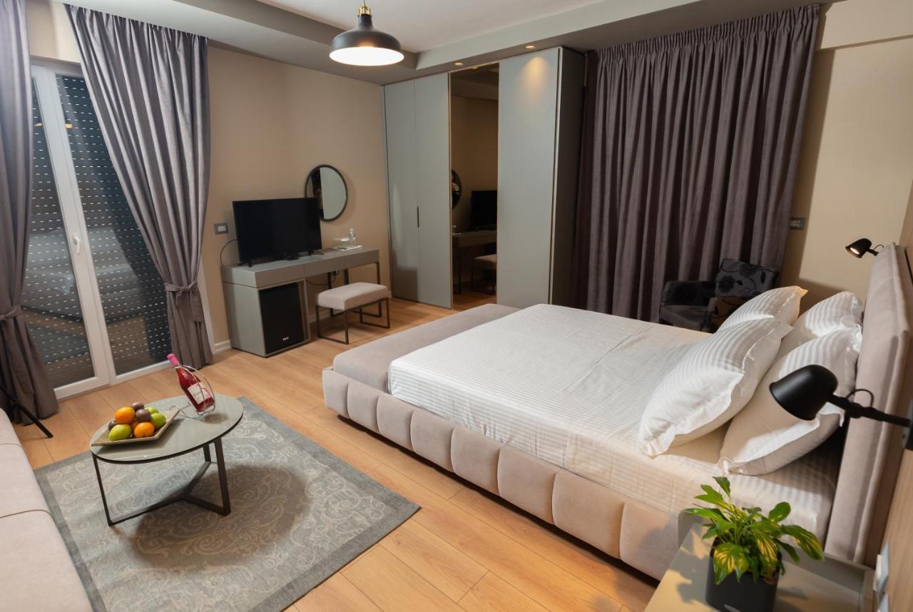 Porta Apartament Vlorë エクステリア 写真